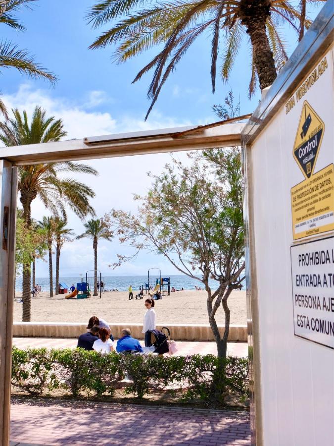 Seafront Penthouse Almeria 滨海罗克塔斯 外观 照片