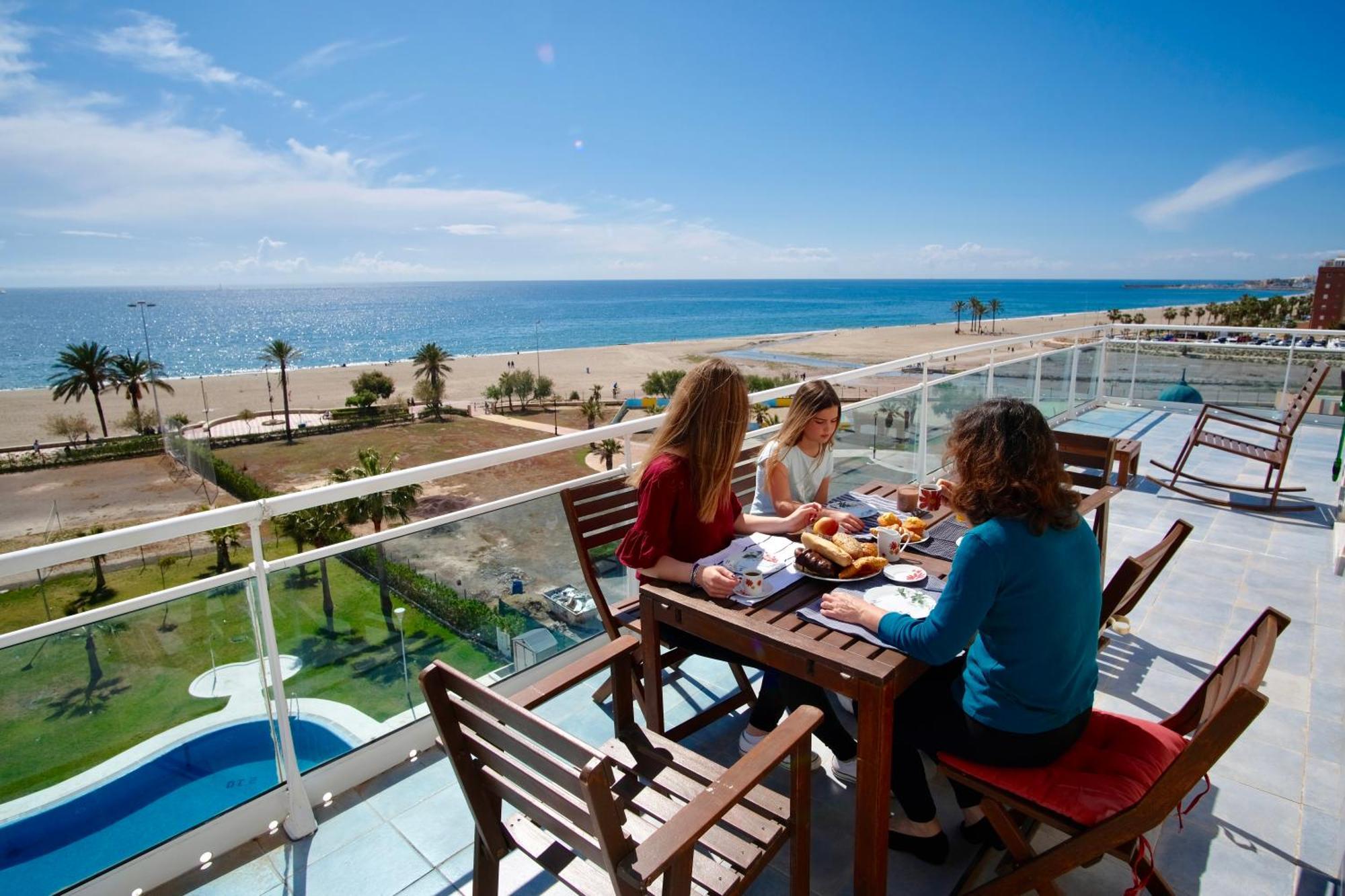Seafront Penthouse Almeria 滨海罗克塔斯 外观 照片