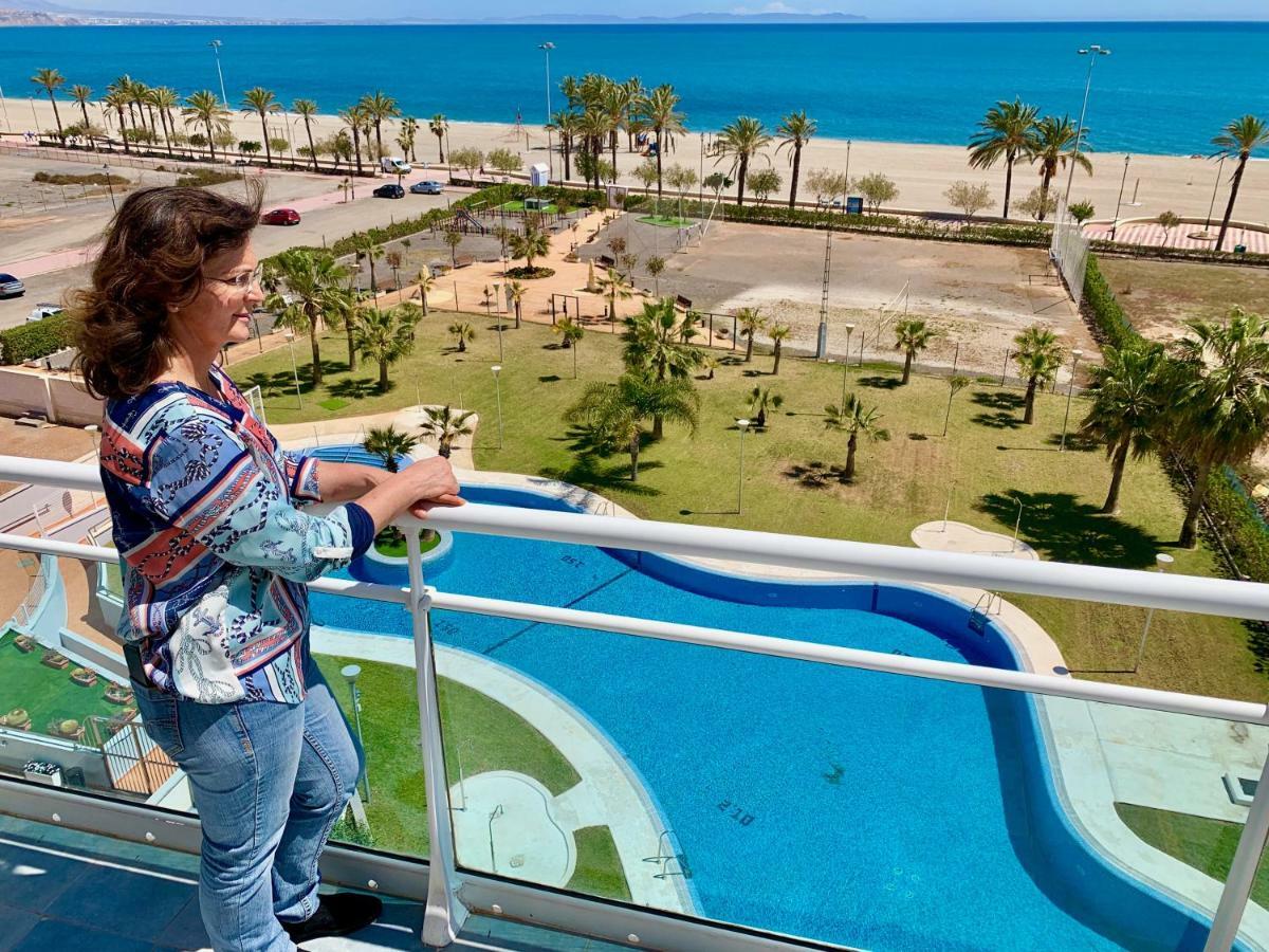Seafront Penthouse Almeria 滨海罗克塔斯 外观 照片